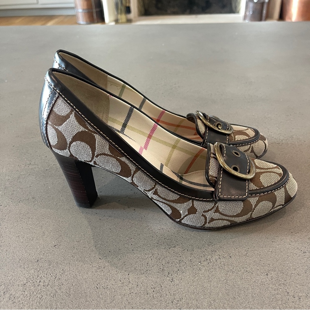 NWOT: vintage Y2K block heels Coach Brand - size 10